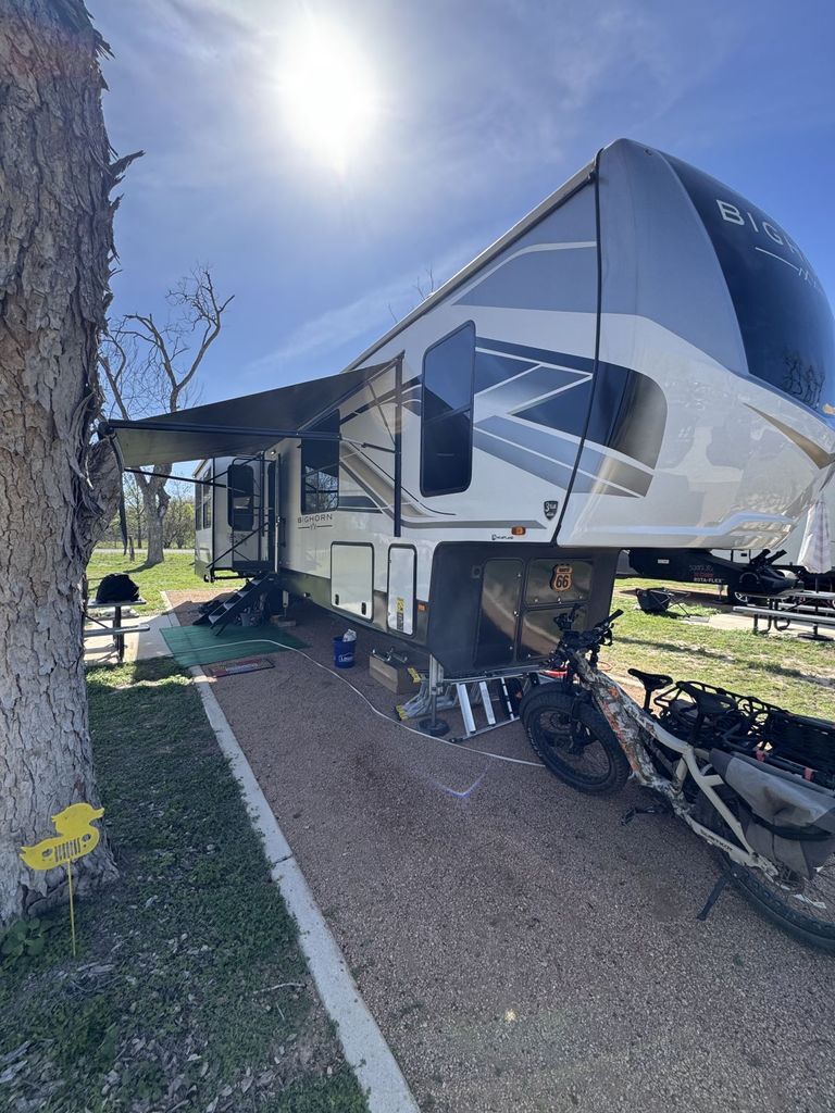 2024 Heartland Bighorn 3880MD in spearfish SD