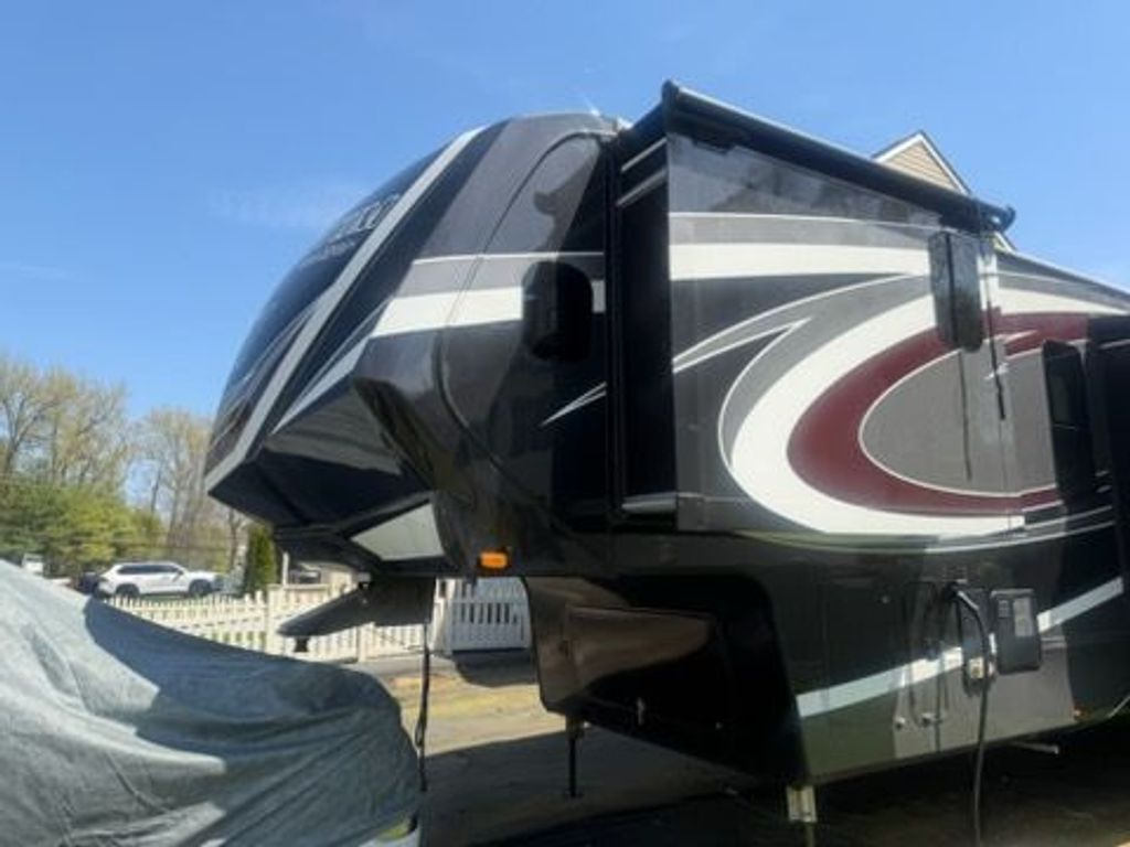 2022 Grand Design Momentum 395MS in middle river MD