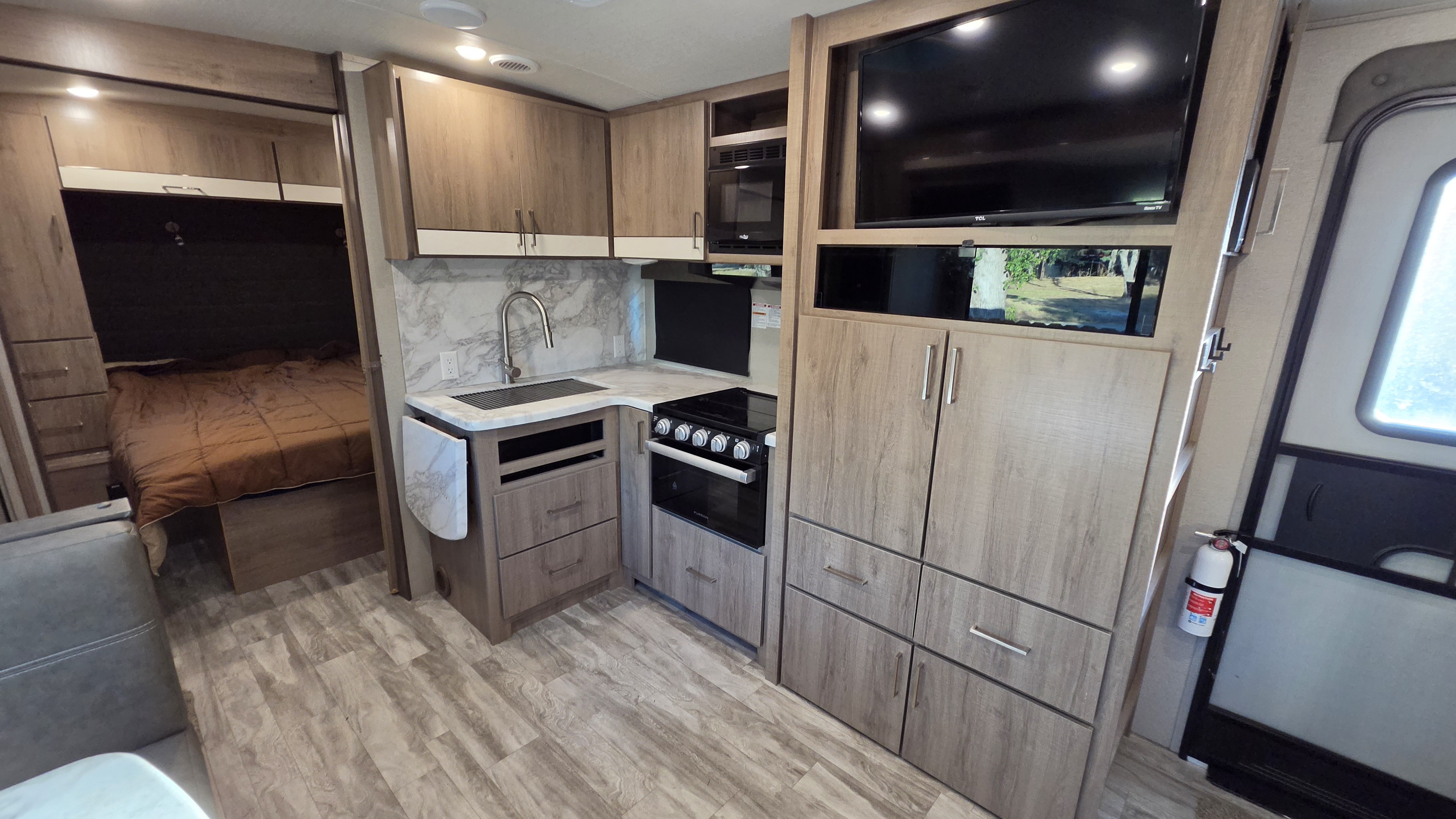 2023 Grand Design IMAGINE 2400BH in loomis CA