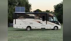 2017 Winnebago VIA 25T RV