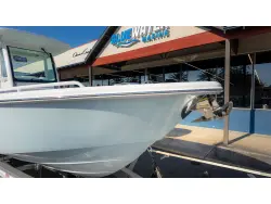 2027 Everglades 273CC