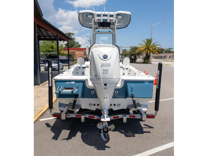 2027 Tidewater 2210 Carolina Bay