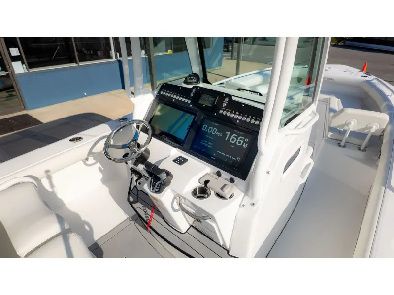 2027 Everglades 273CC