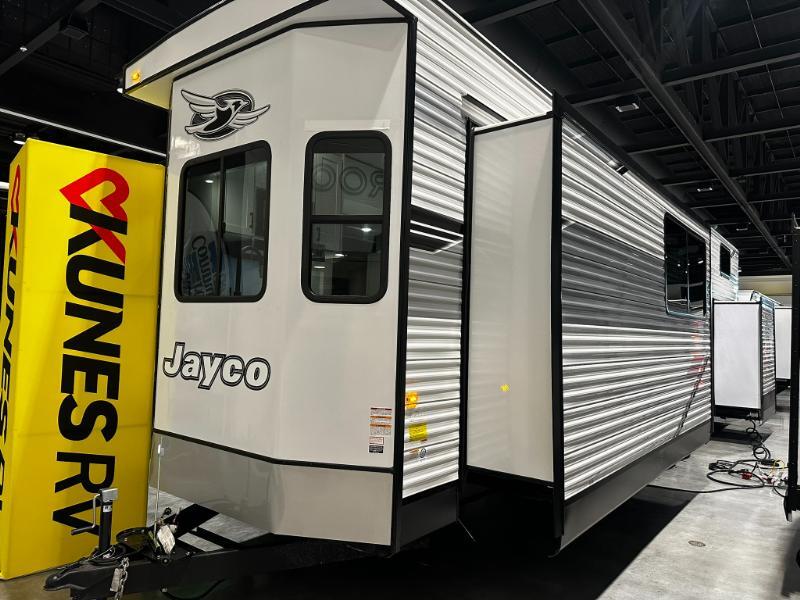 2026 Jayco Jay Flight Bungalow 404LOFT DS in suamico WI