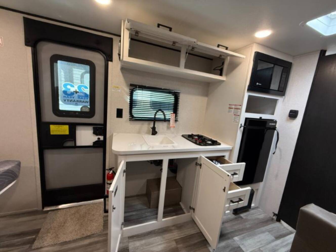 A photo of this 2026 Jayco Jay Flight SLX 170BH SPORT EDITION
