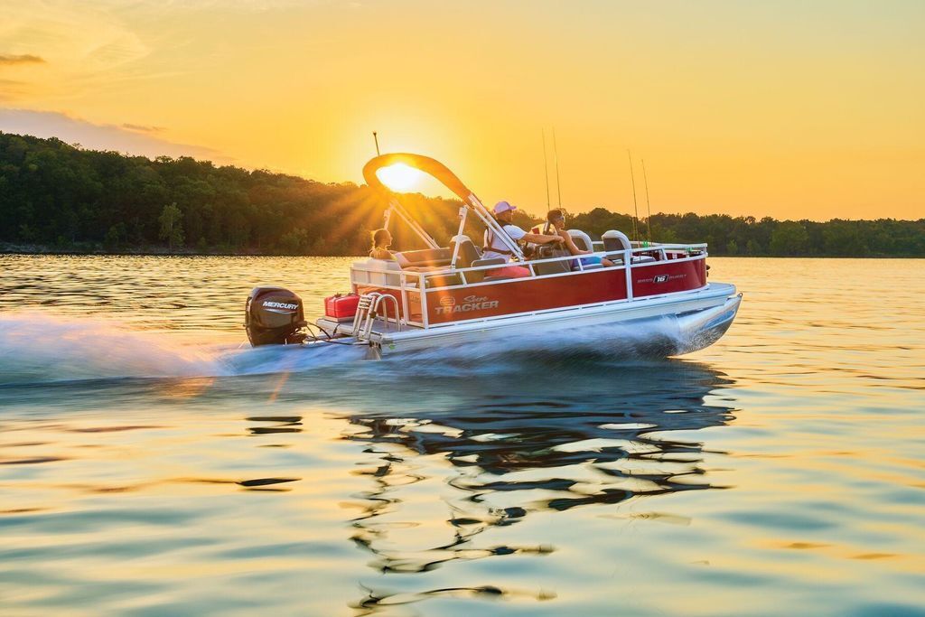 2026 Sun Tracker Bass Buggy® 16 XL Select in kalamazoo MI