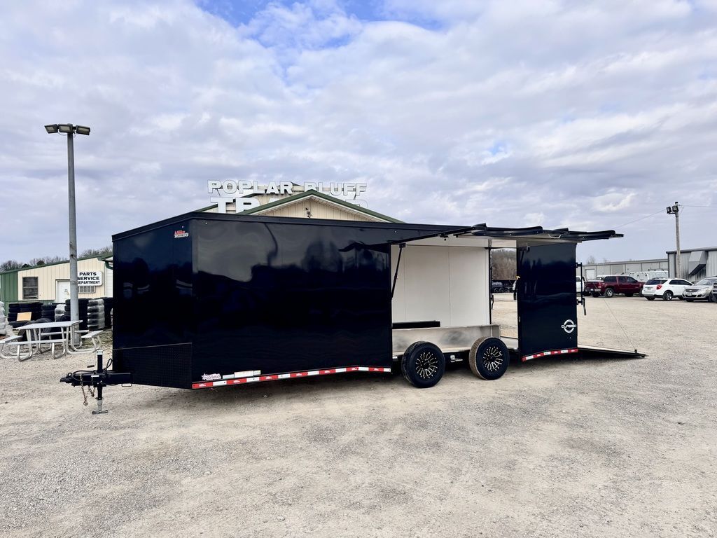 2026 United Trailers CLA-8.527 8.5 x 24' Enclosed Car Hauler Full Escape Doo in Poplar Bluff, MO