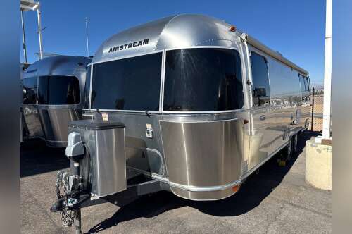 2016 Airstream International 27FB Serenity Edition in las vegas NV