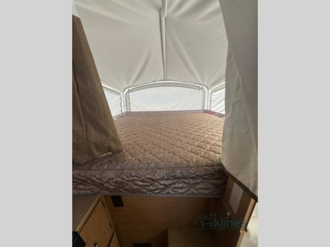 A photo of this 2010 Coleman The Highlander Series Niagara