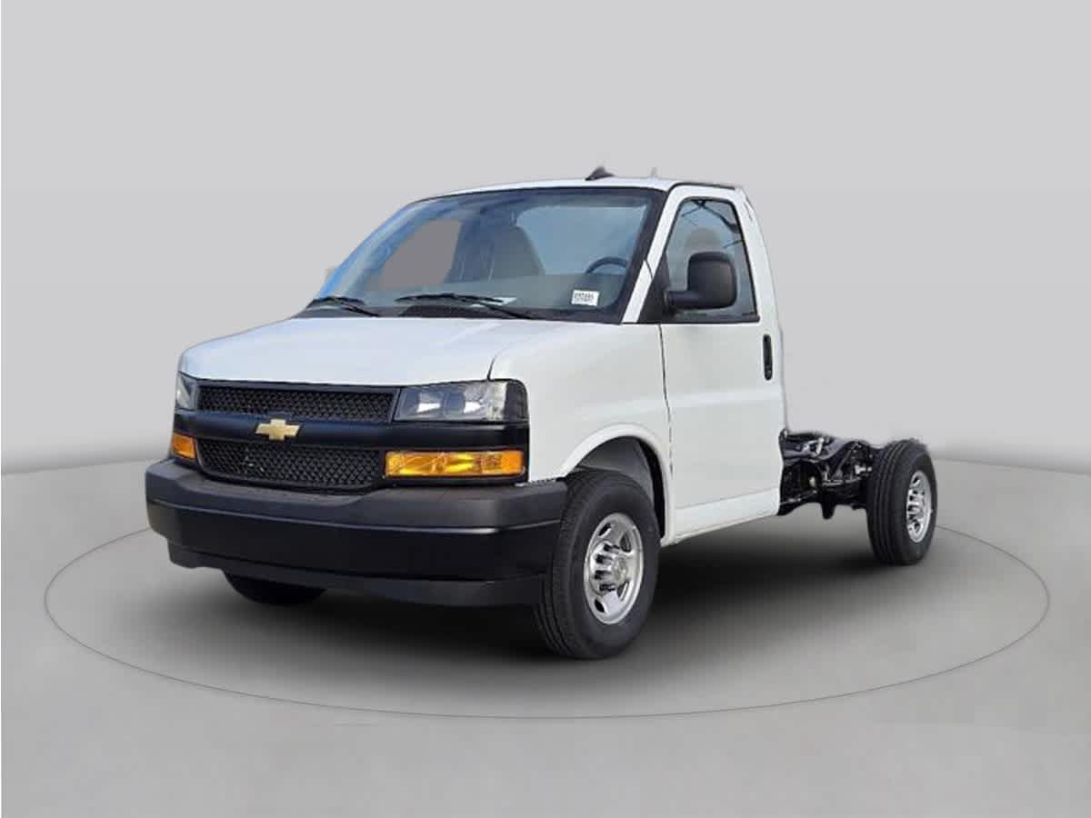 2025 CHEVROLET Express Commercial Cutaway in Chesapeake, VA