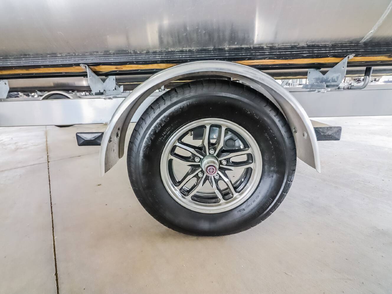 A photo of this 2026 Starcraft LX
