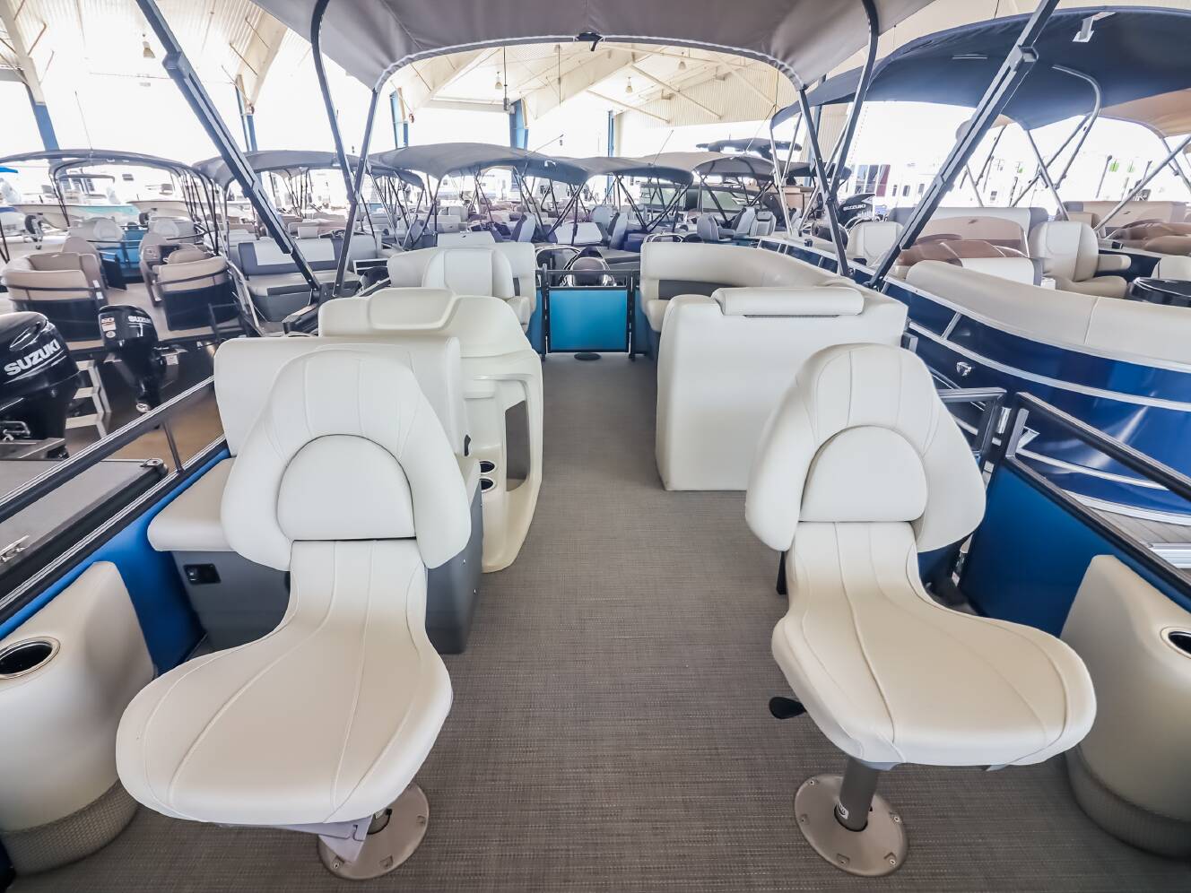 A photo of this 2026 Starcraft LX