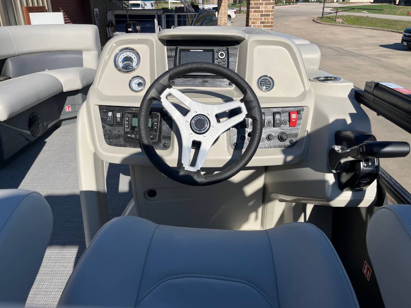 A photo of this 2026 Starcraft LX