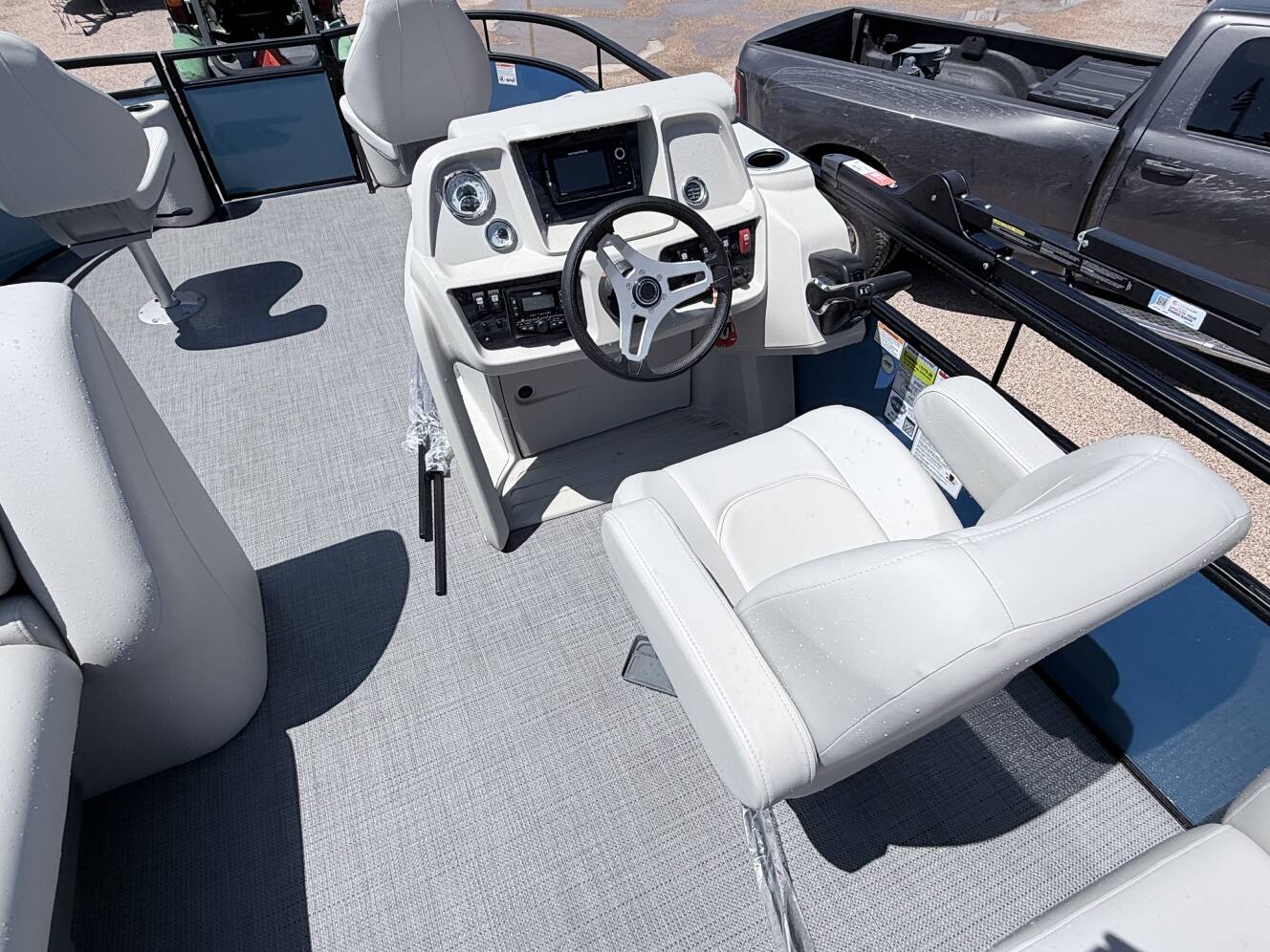 A photo of this 2026 Starcraft LX