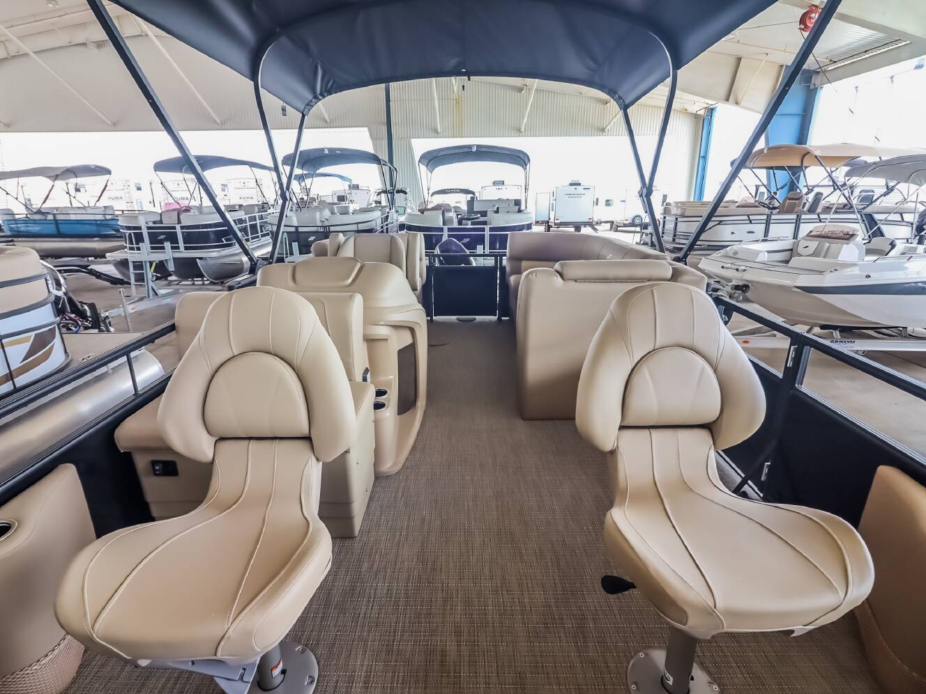 A photo of this 2026 Starcraft LX