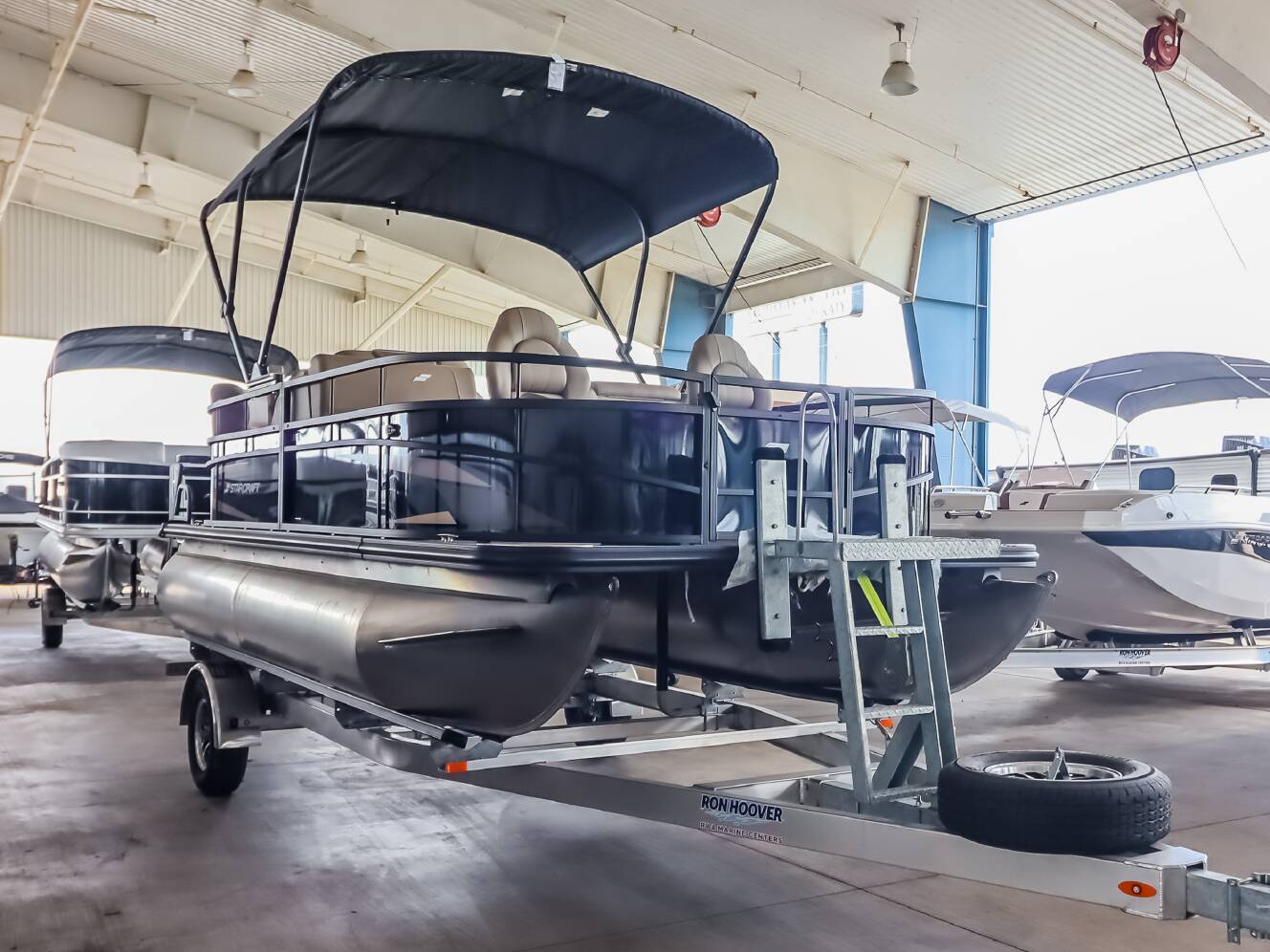 A photo of this 2026 Starcraft LX