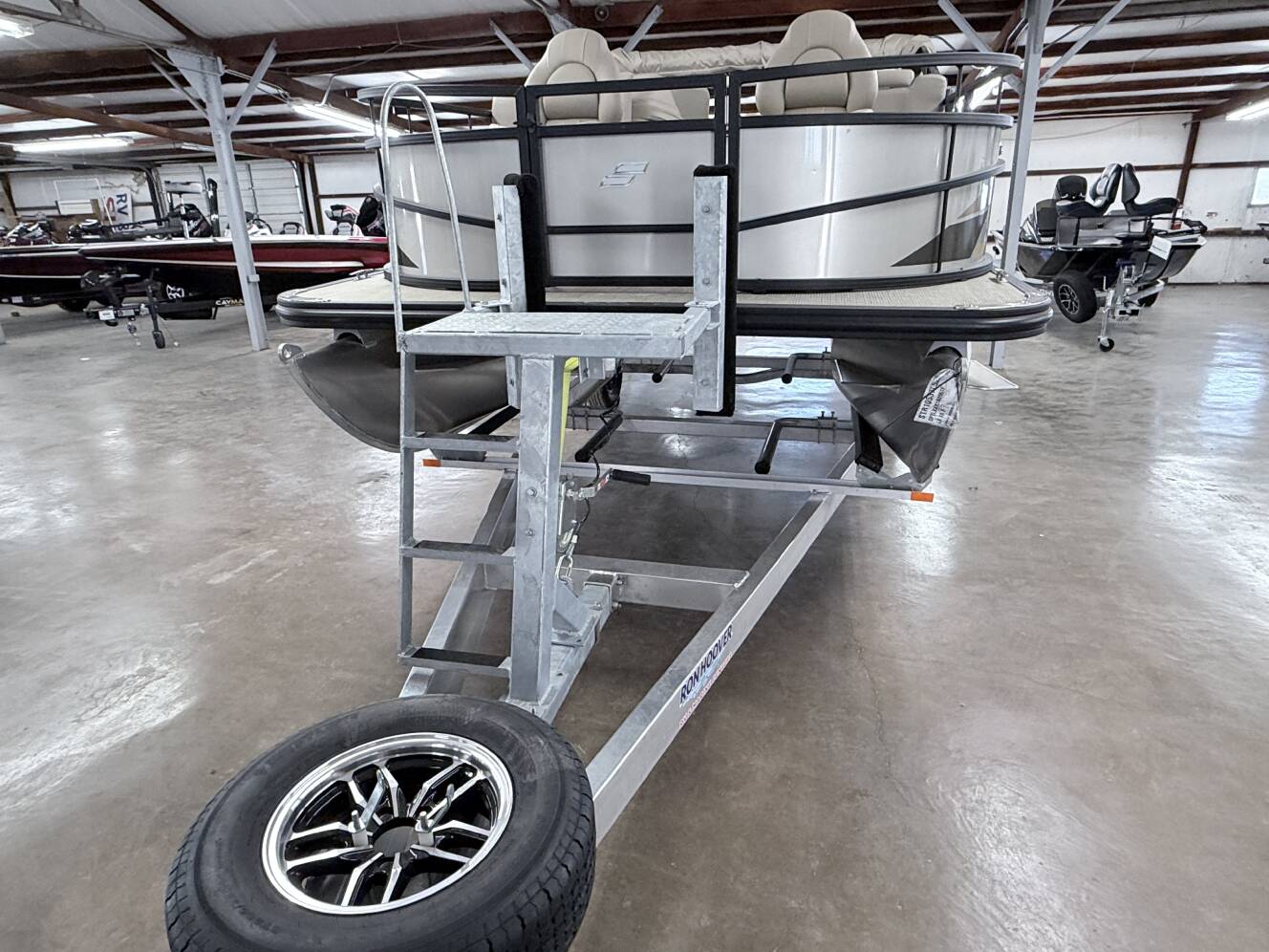 A photo of this 2026 Starcraft LX
