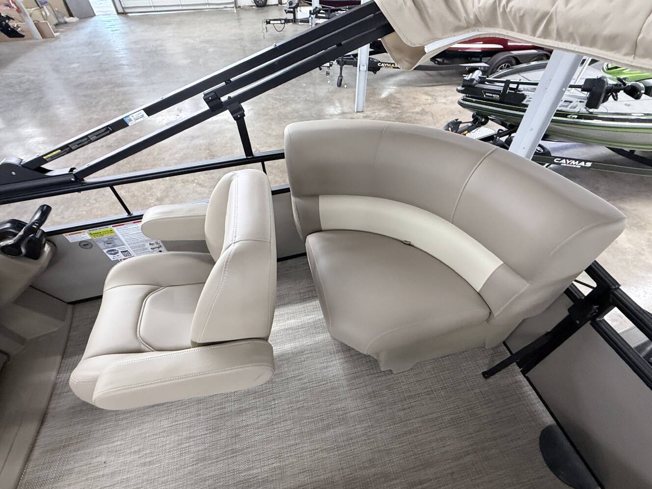 A photo of this 2026 Starcraft LX