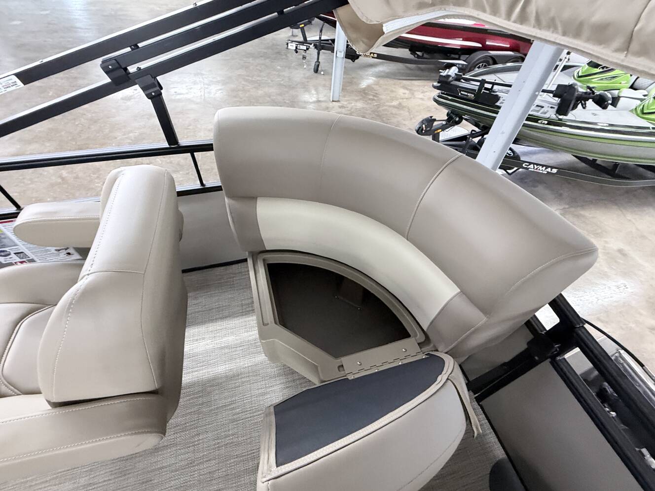 A photo of this 2026 Starcraft LX