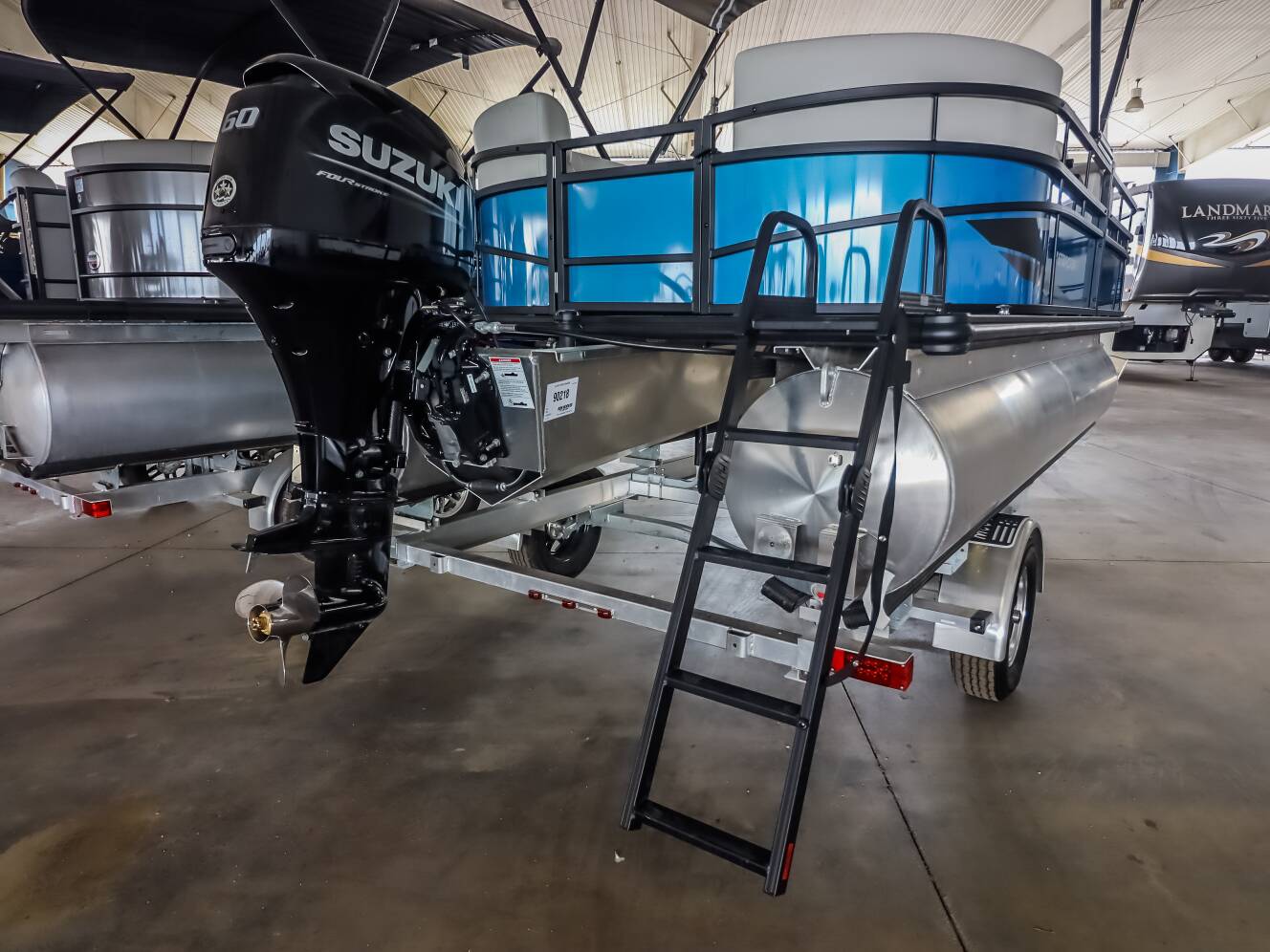 A photo of this 2026 Starcraft LX