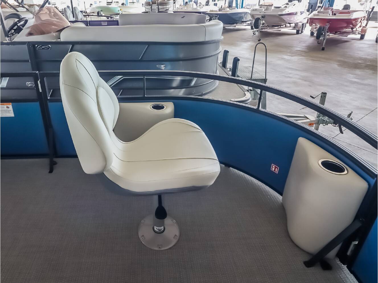 A photo of this 2026 Starcraft LX
