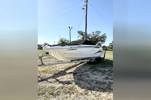 2022 Hurricane SunDeck SD 2690 OB in georgetown TX