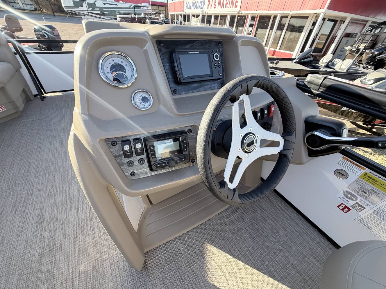 A photo of this 2026 Starcraft LX