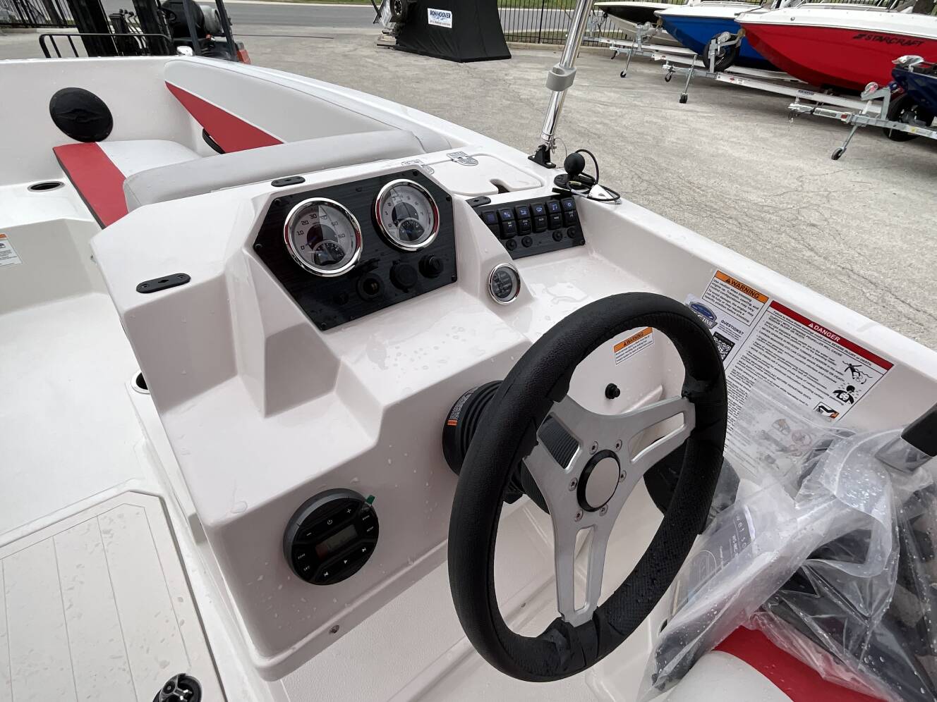 A photo of this 2026 Starcraft SV