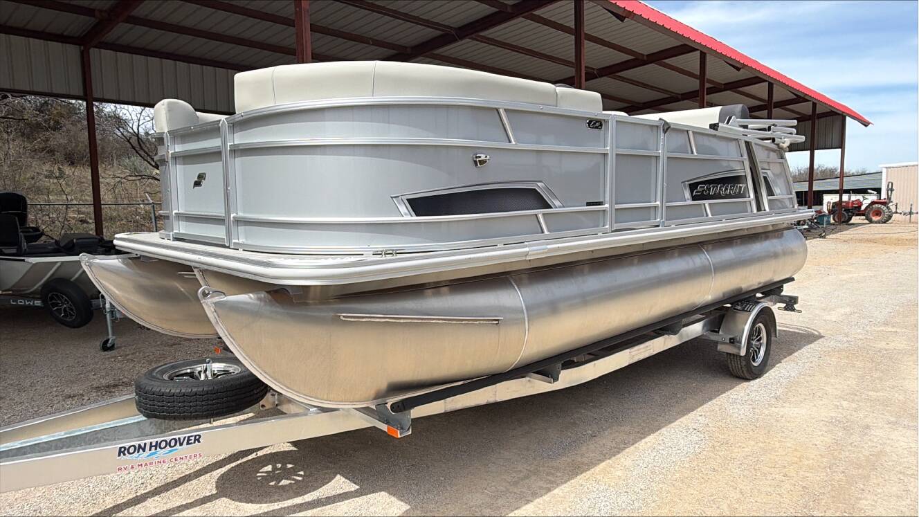 A photo of this 2026 Starcraft EX