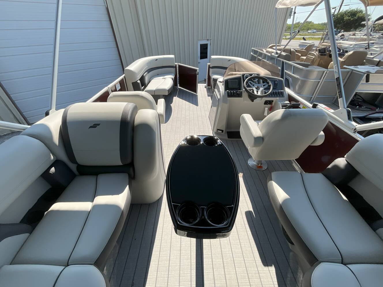 A photo of this 2026 Starcraft EX