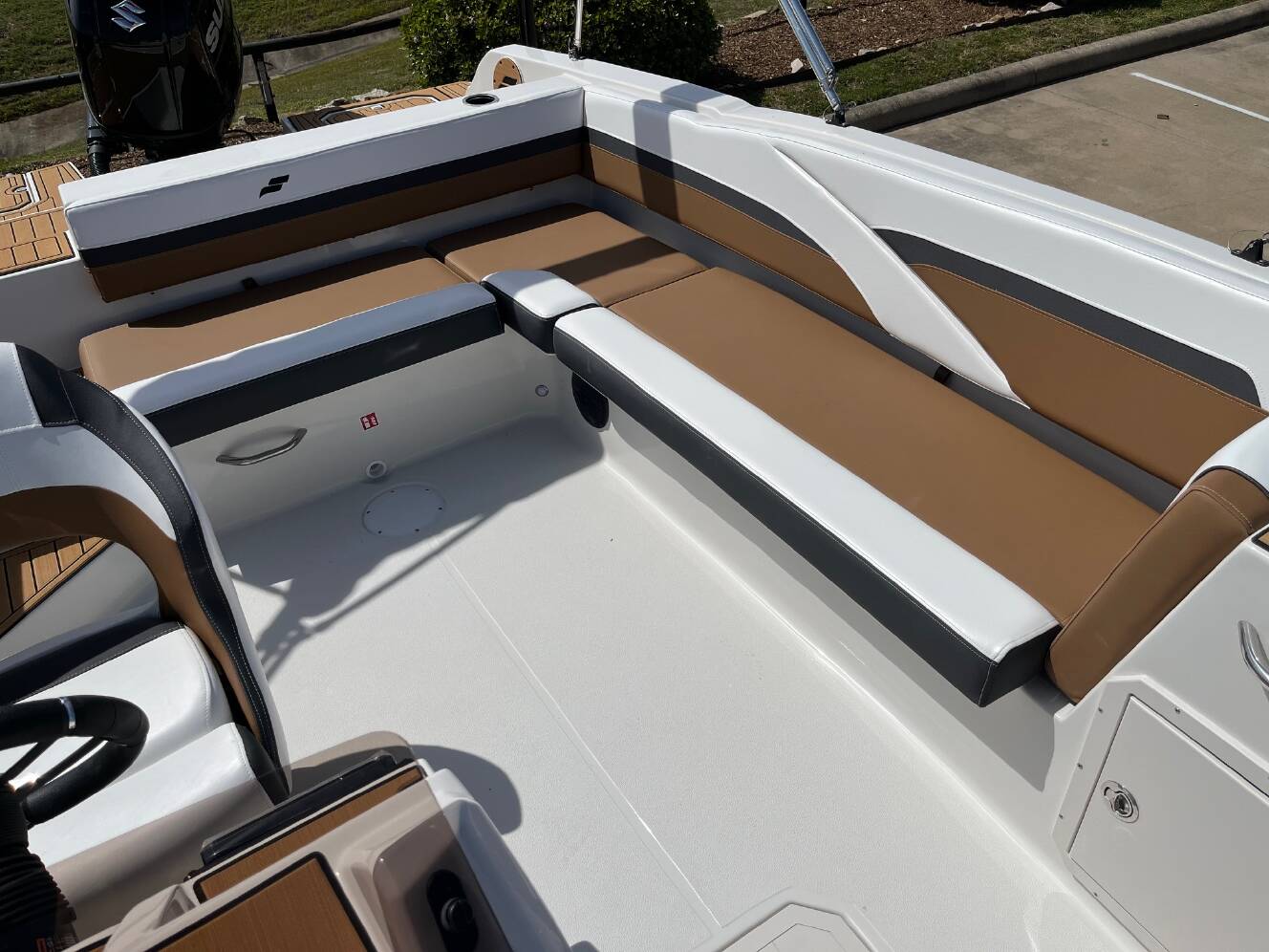 A photo of this 2026 Starcraft SVX