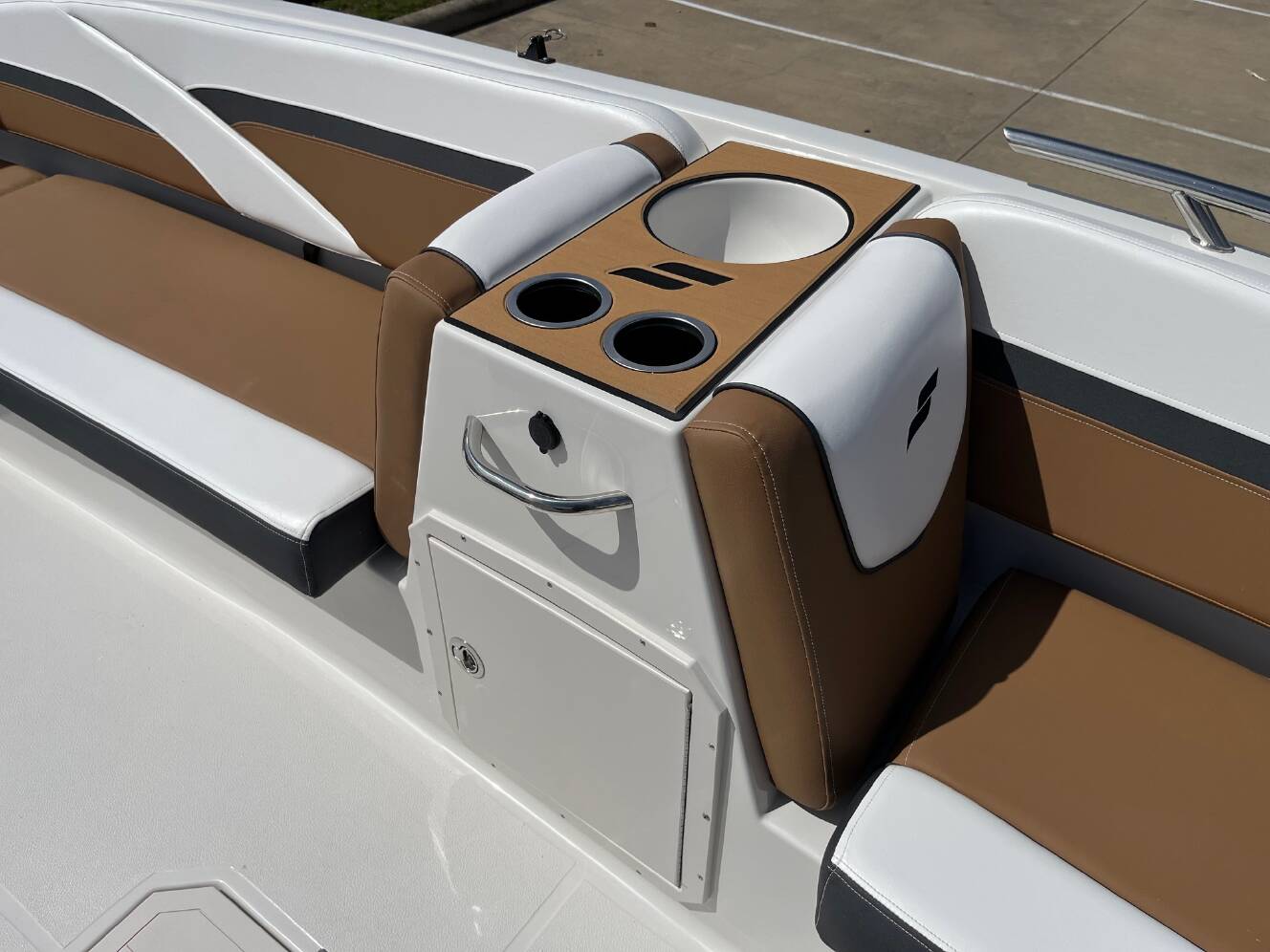 A photo of this 2026 Starcraft SVX