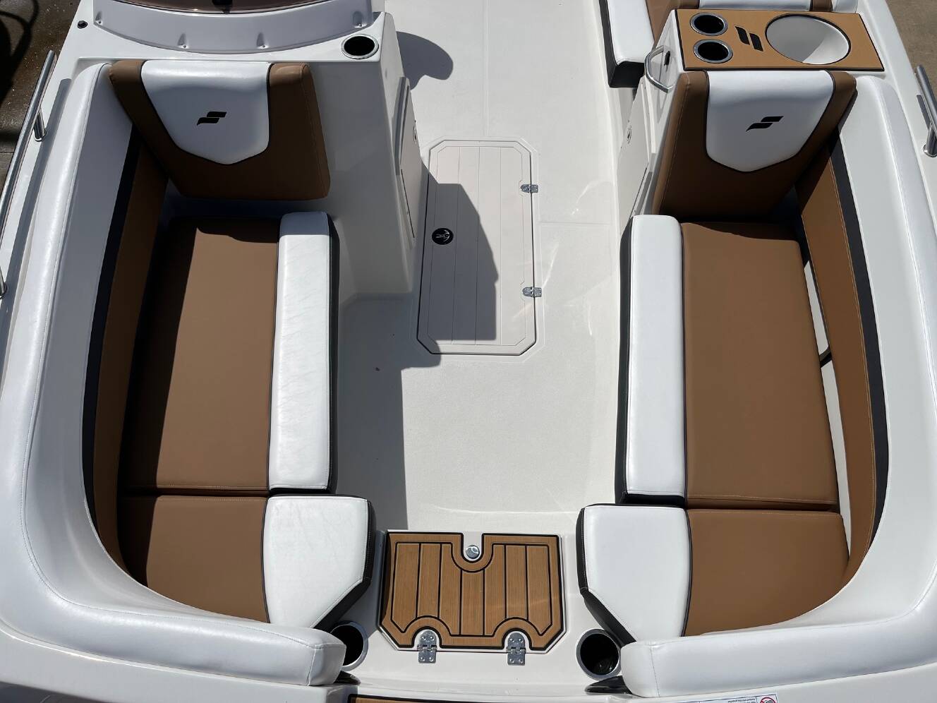 A photo of this 2026 Starcraft SVX