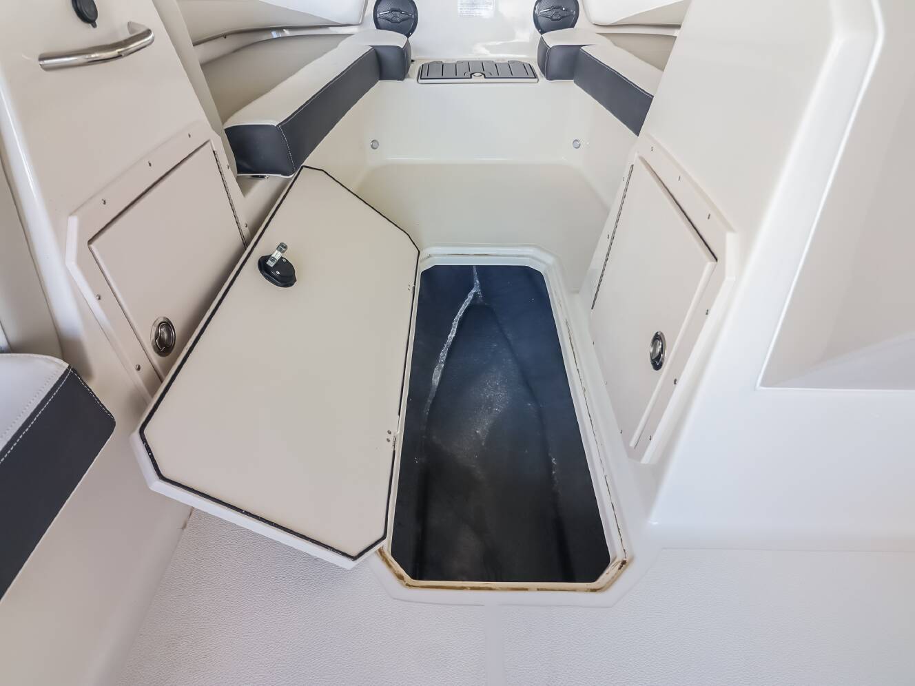 A photo of this 2026 Starcraft SVX