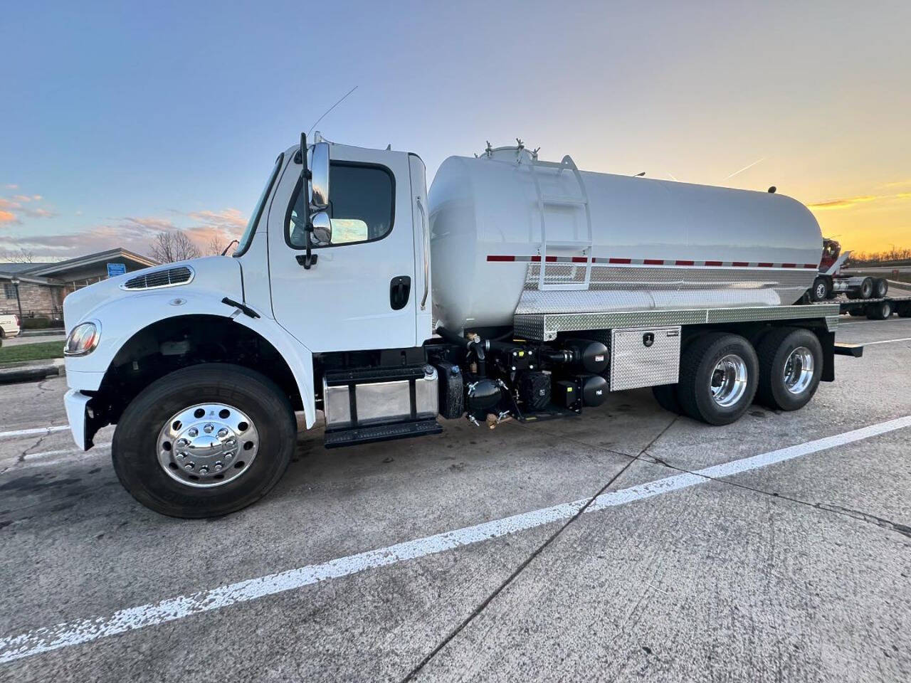 2025 FREIGHTLINER Business class M2 in Hickory, NC