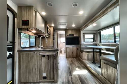 2022 Winnebago MINNIE 2201MB in syracuse NY