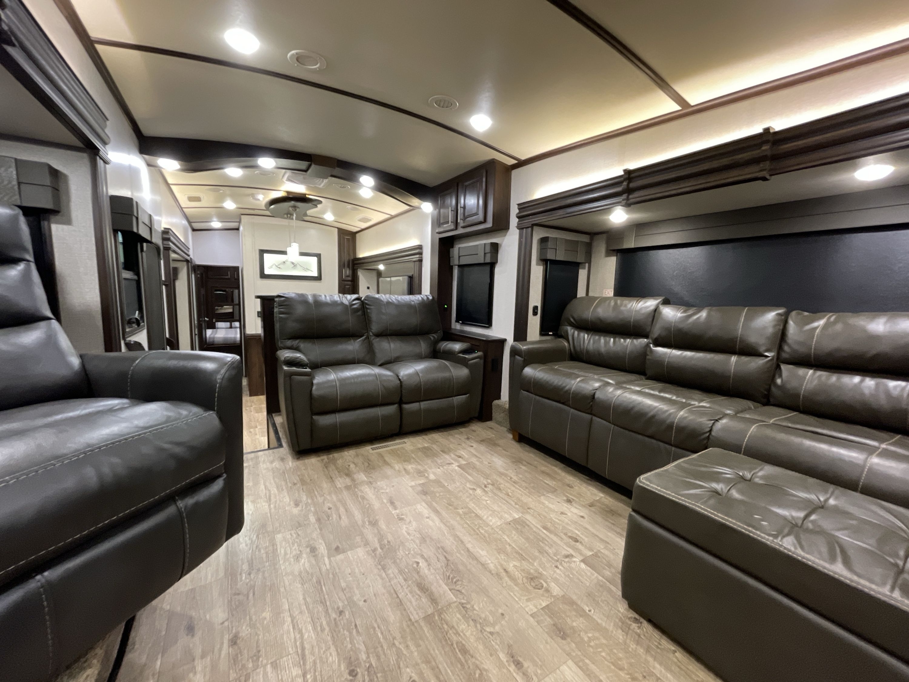 2020 Jayco NORTH POINT 381FLWS in summerset SD