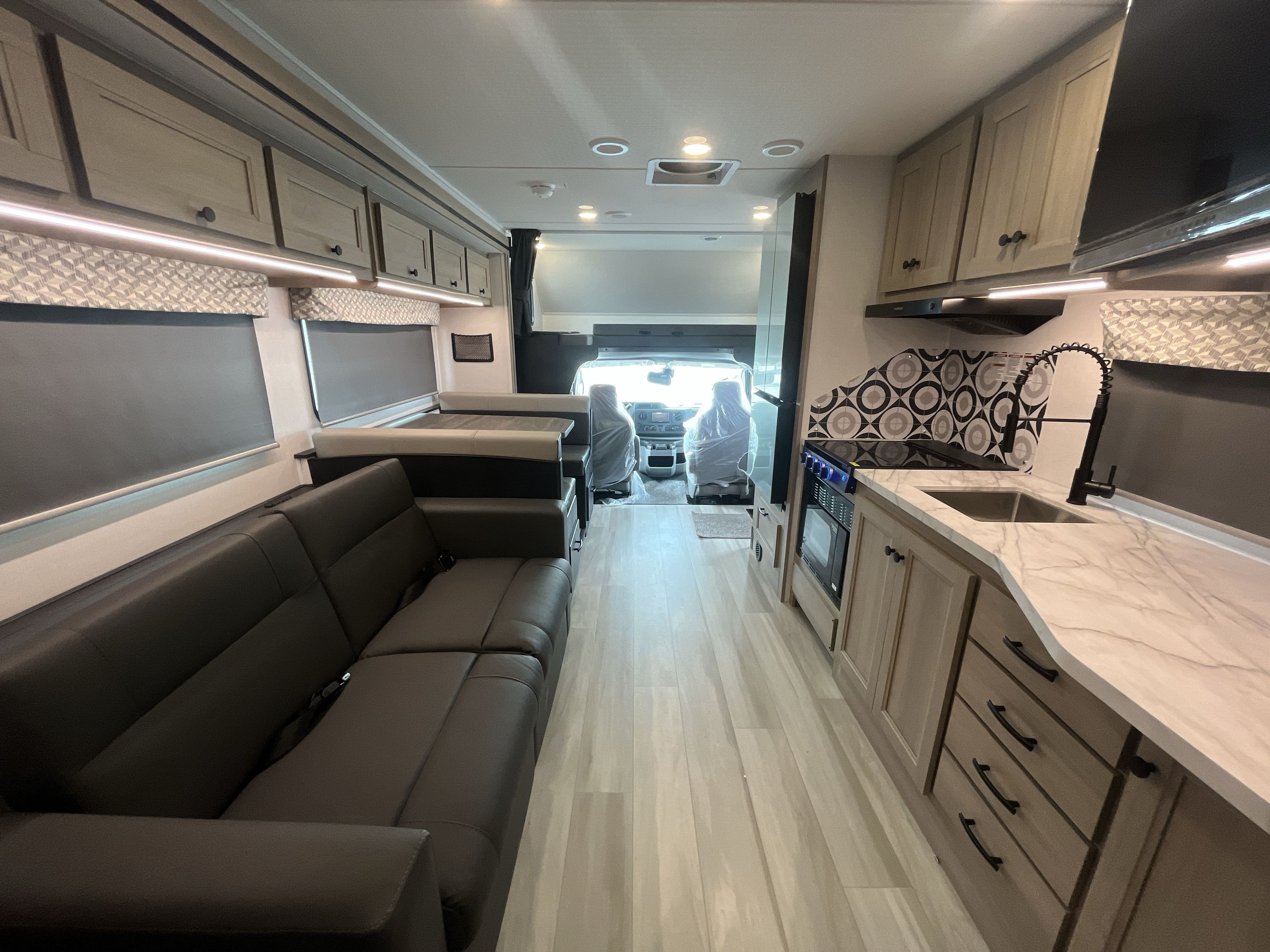 2026 Forest River SUNSEEKER LE 2550DSF 2550DSLE in west fargo ND