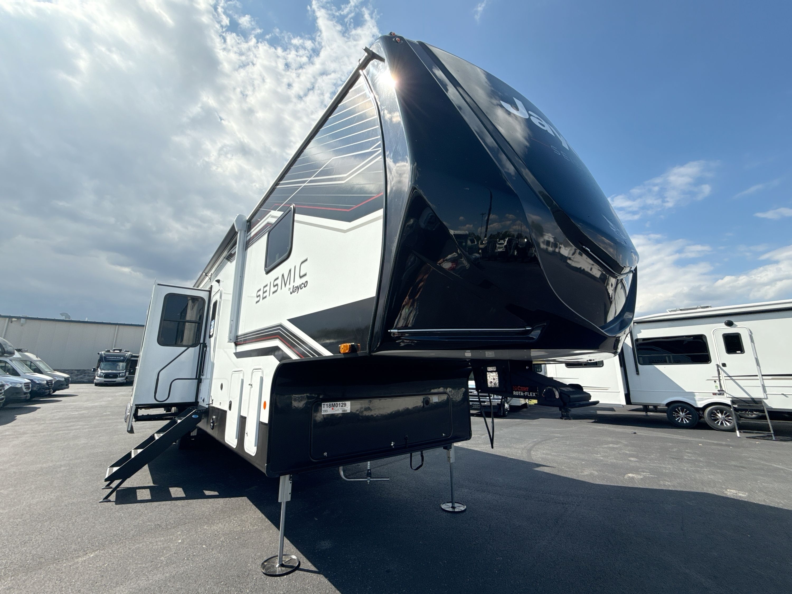 2026 Jayco SEISMIC 399 in georgetown KY