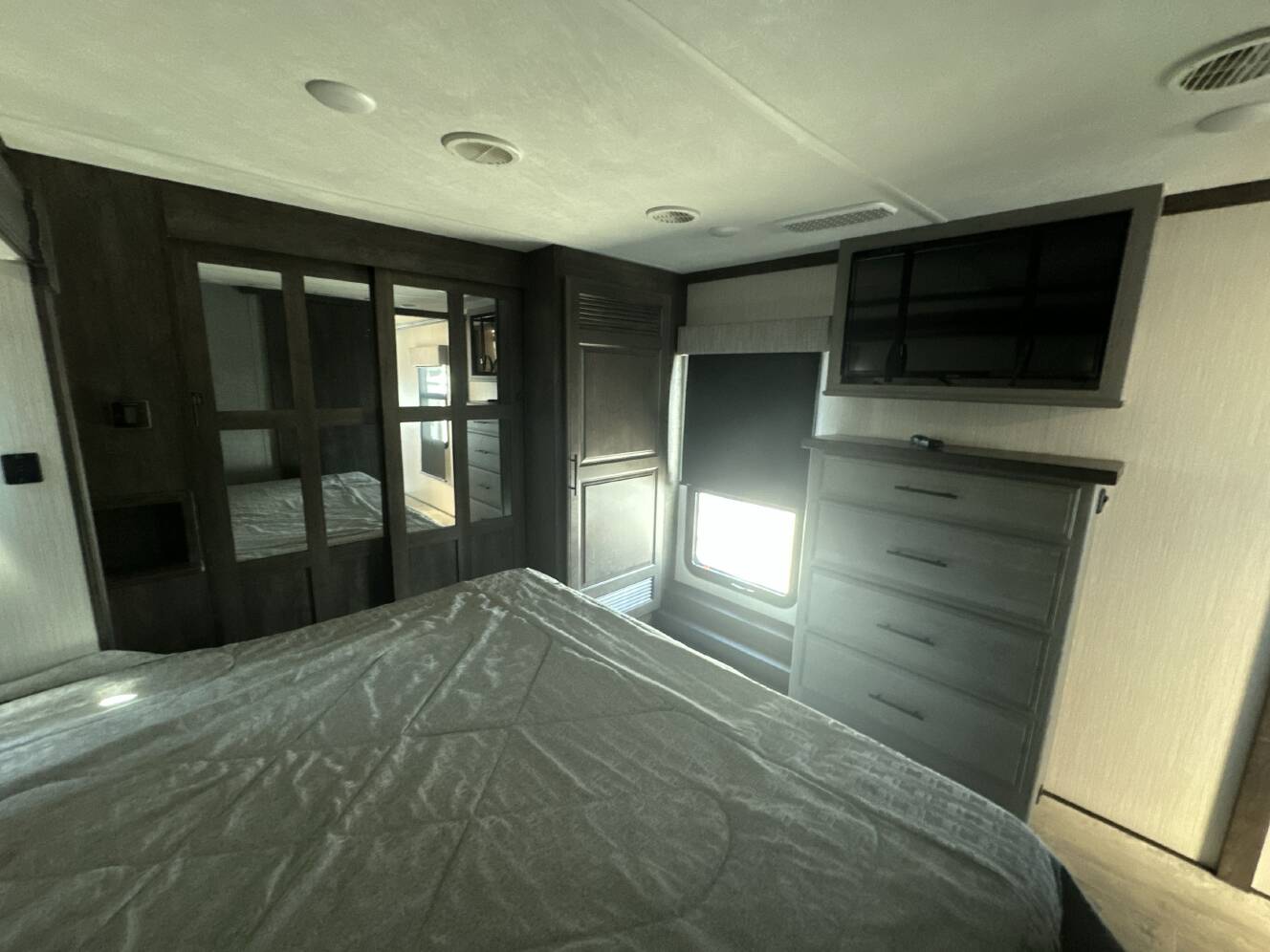 A photo of this 2021 Heartland BIGHORN 3120RK