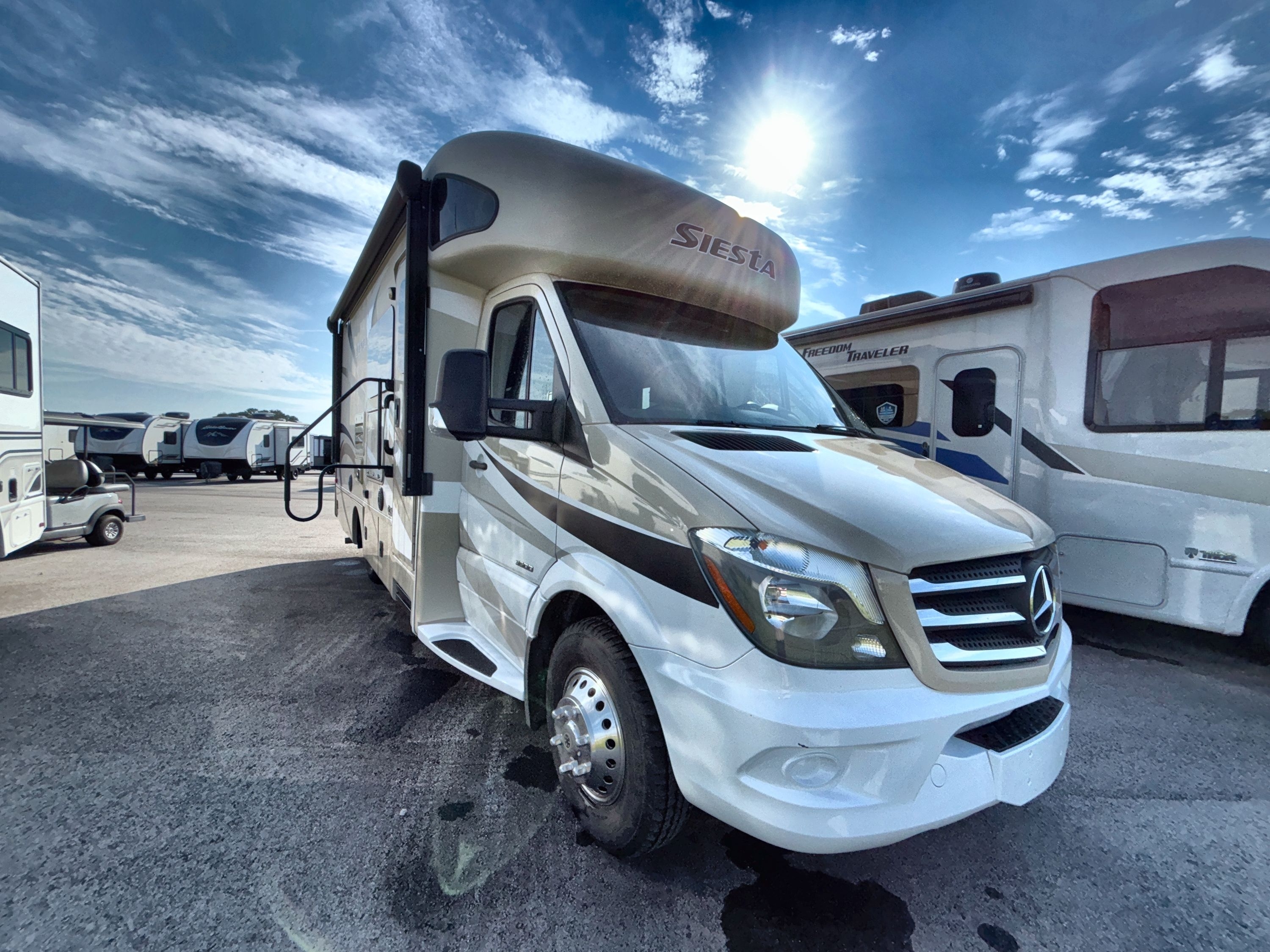 2017 Thor FOUR WINDS SIESTA 24SS in chattanooga TN