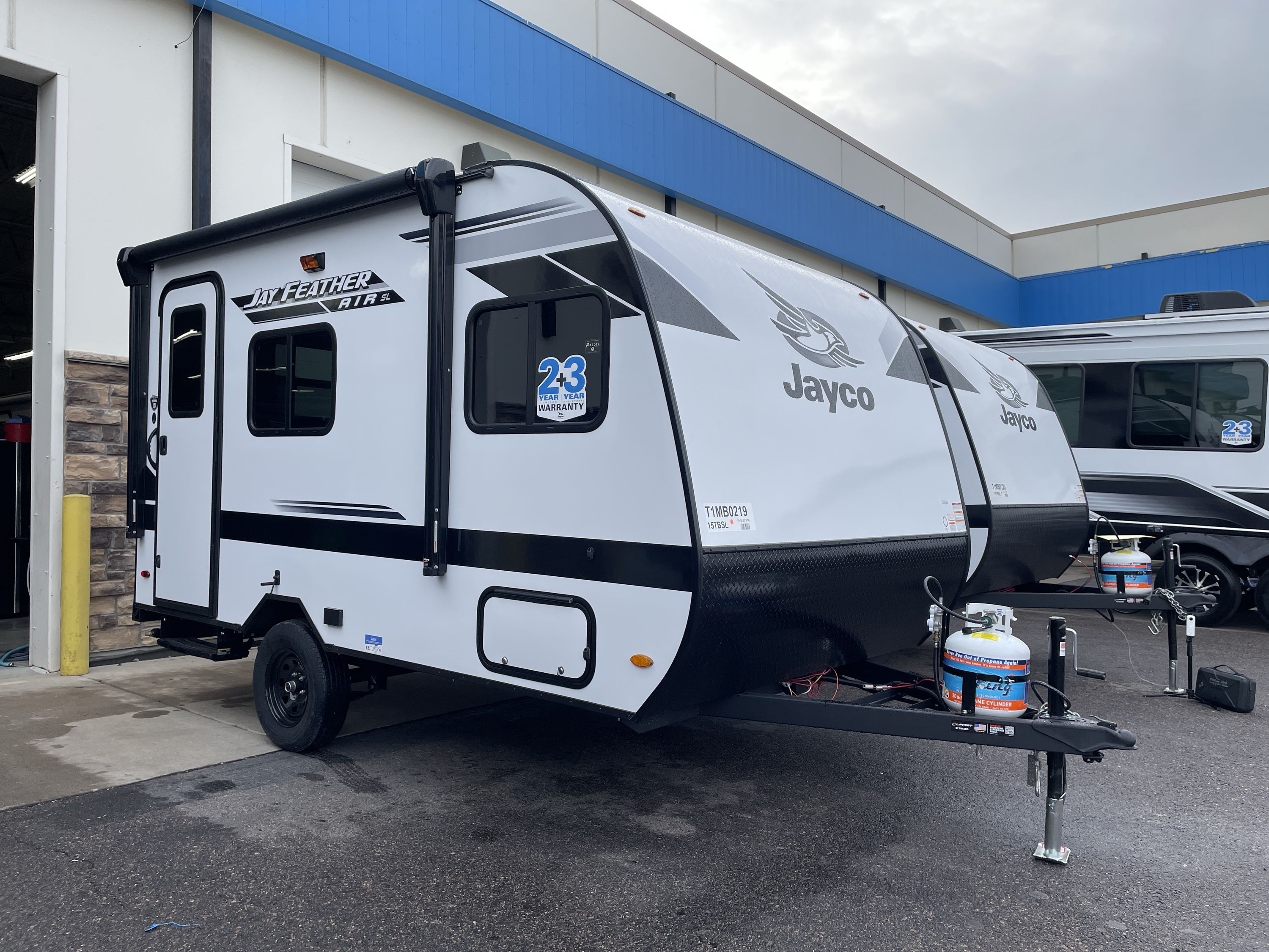 2026 Jayco JAY FEATHER AIR SL 15TBSL in golden CO