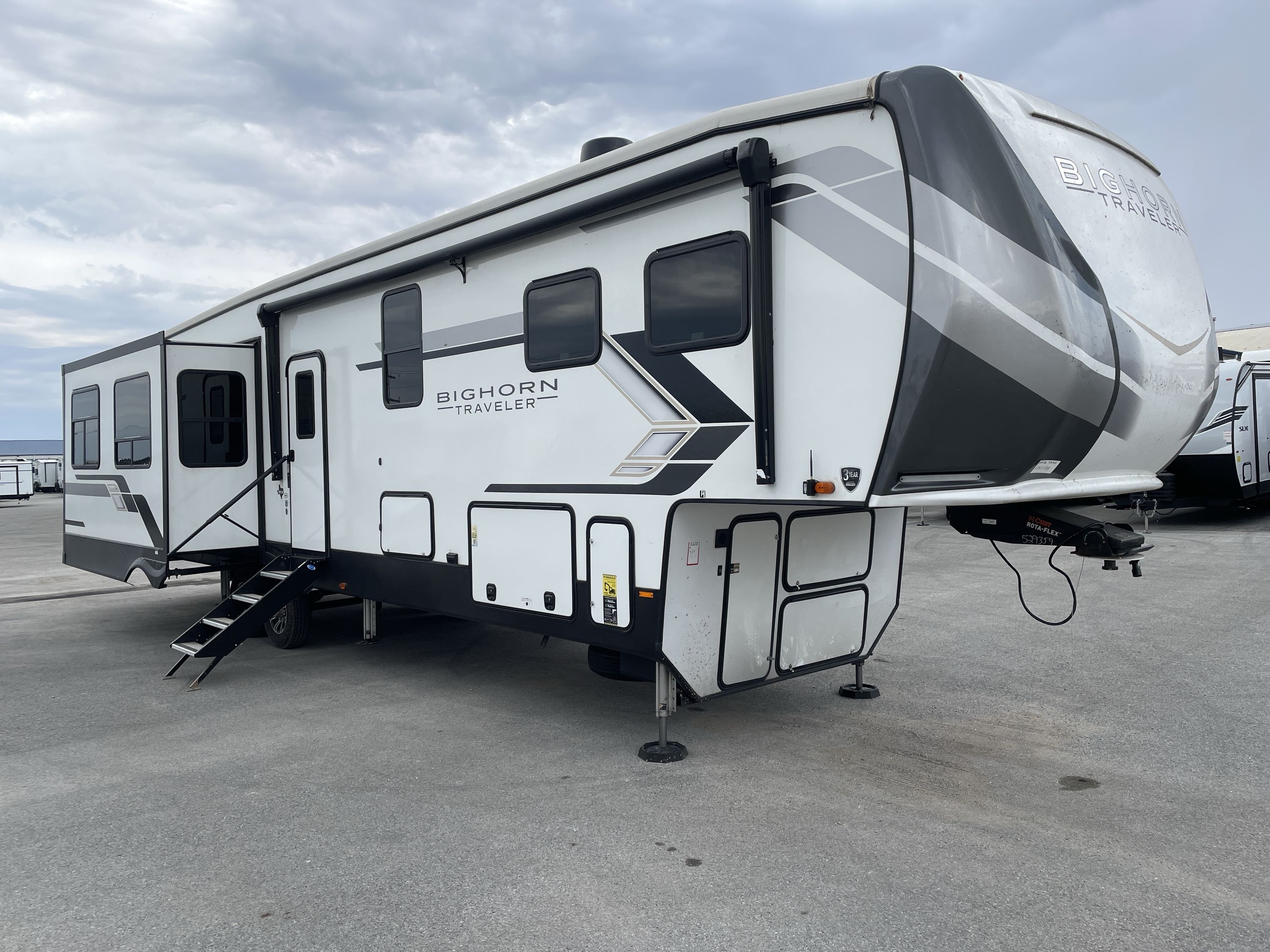 2024 Heartland BIGHORN TRAVELER 39MB in davenport IA
