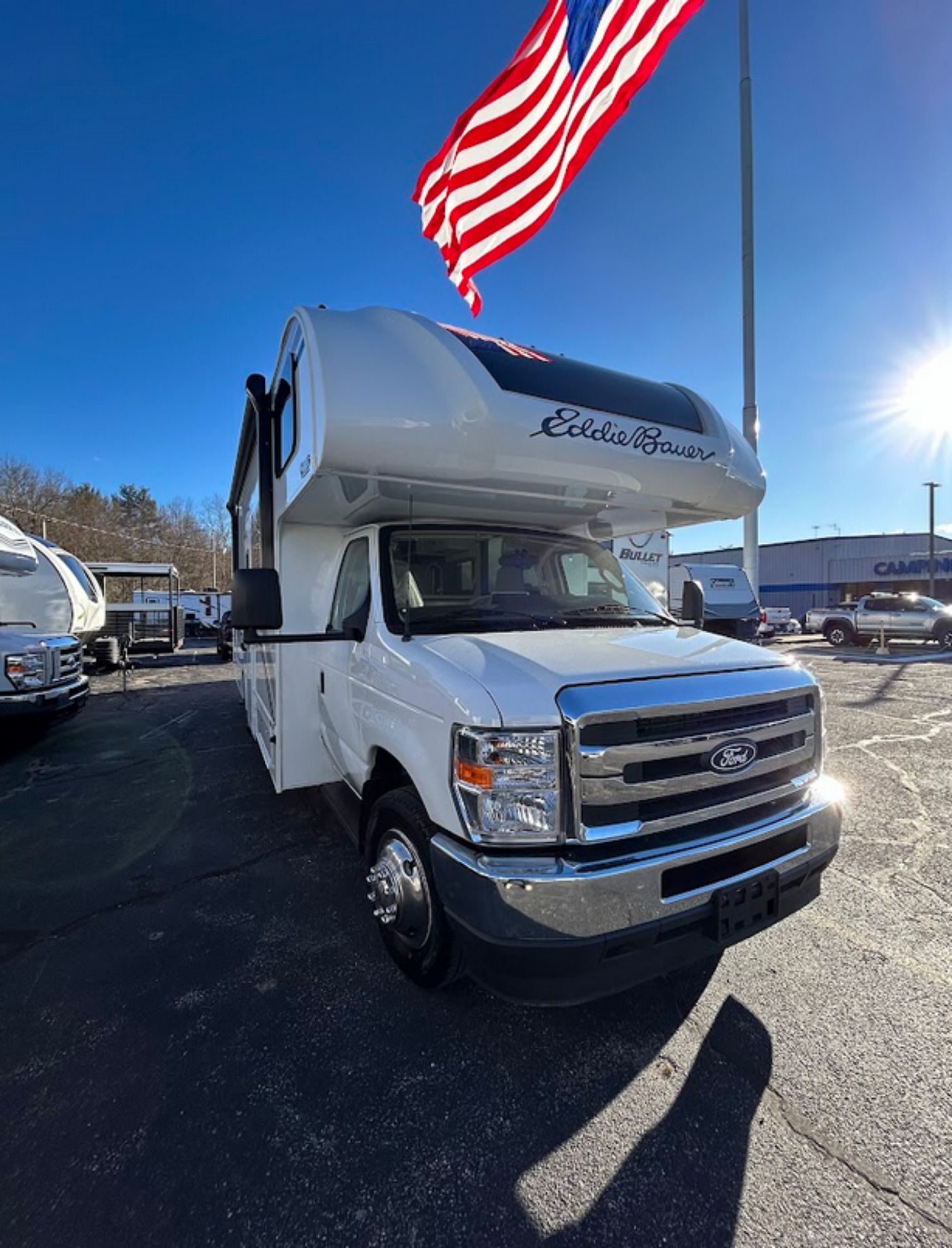 2026 Thor EDDIE BAUER 28EDF in berkley MA