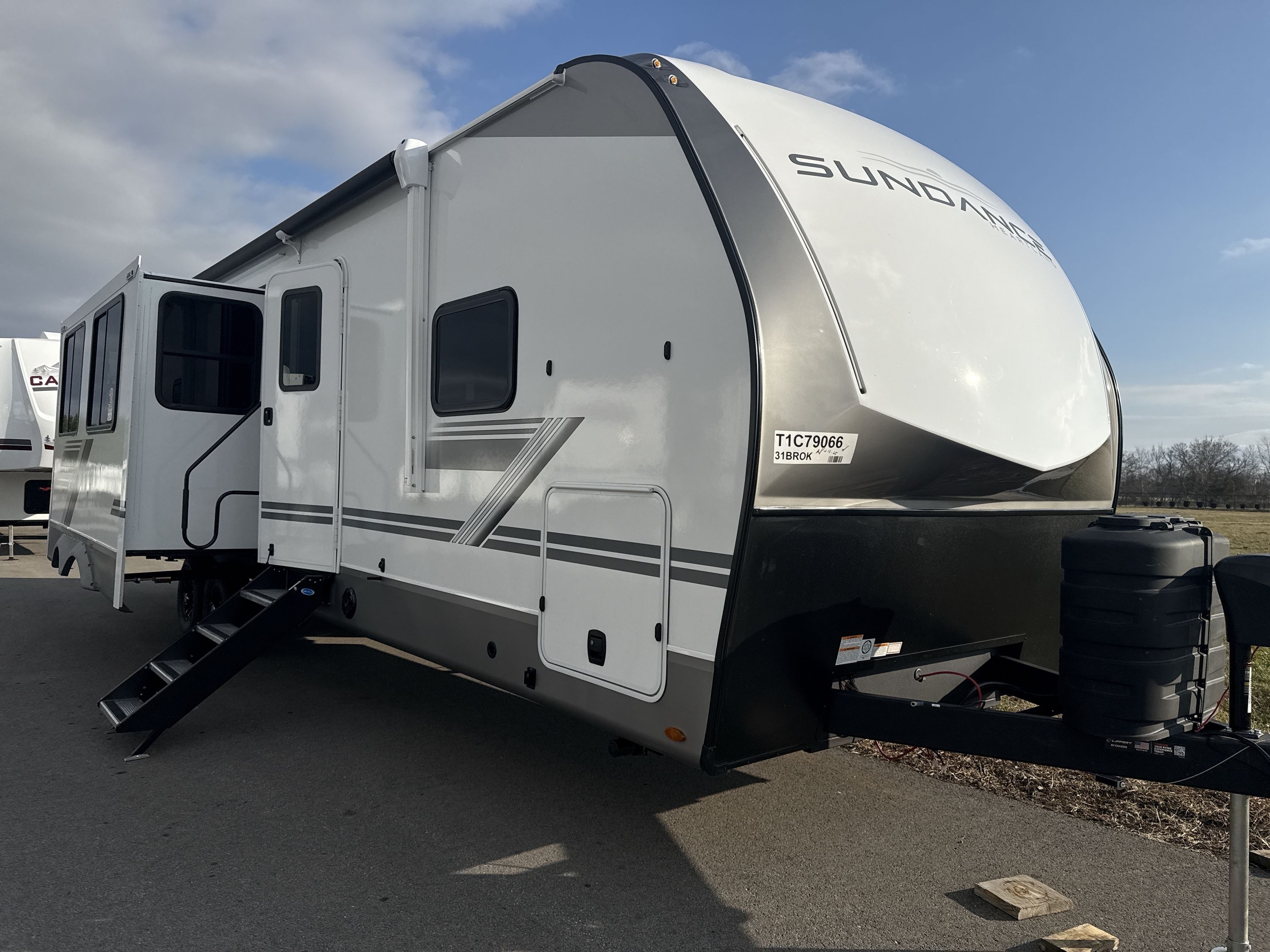 2026 Heartland SUNDANCE XLT 31BROK in murfreesboro TN