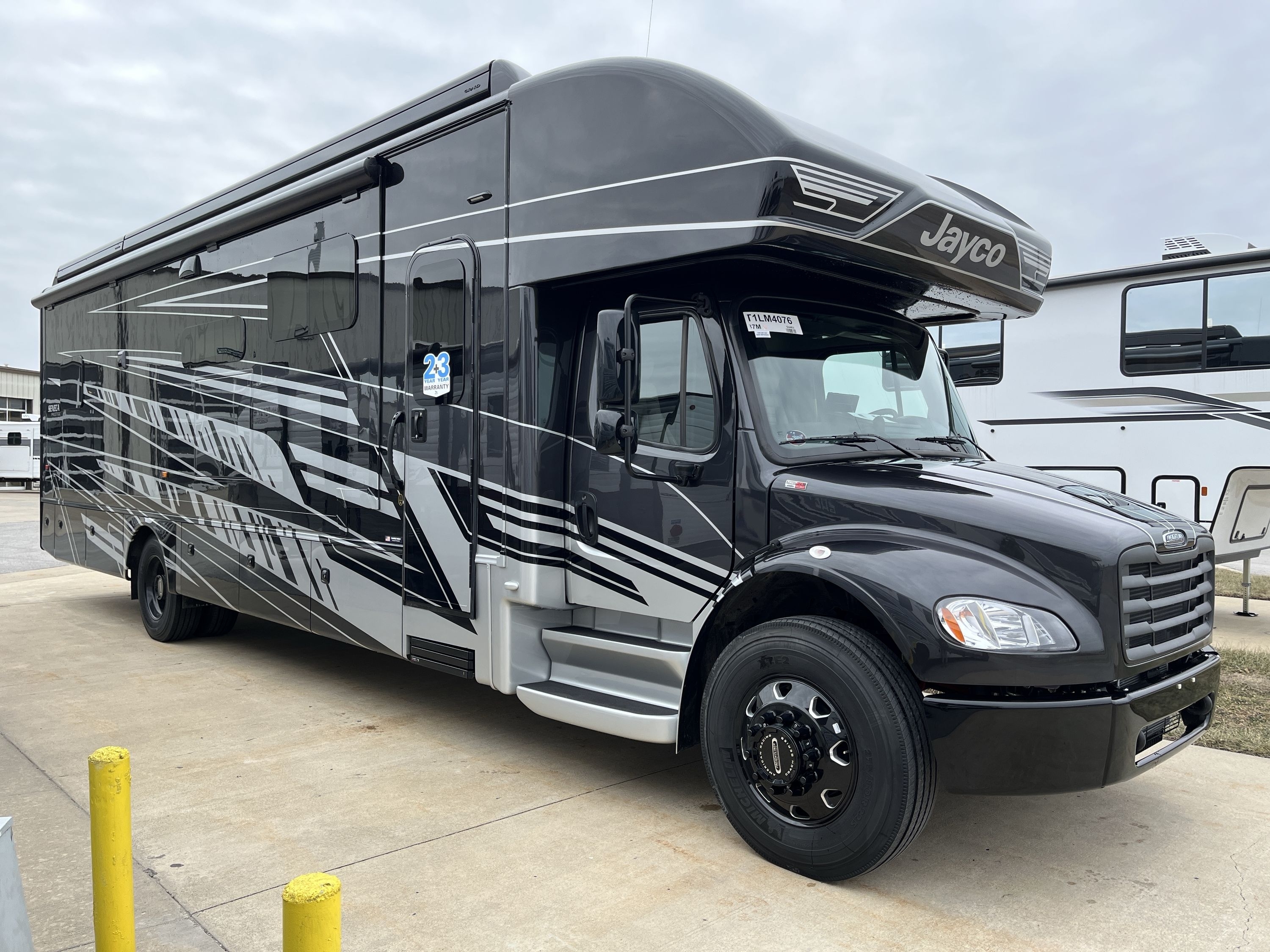 2026 Jayco SENECA PRESTIGE 37M in columbia MO