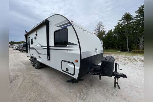 2020 Venture Rv SONIC 210VTB in windham ME