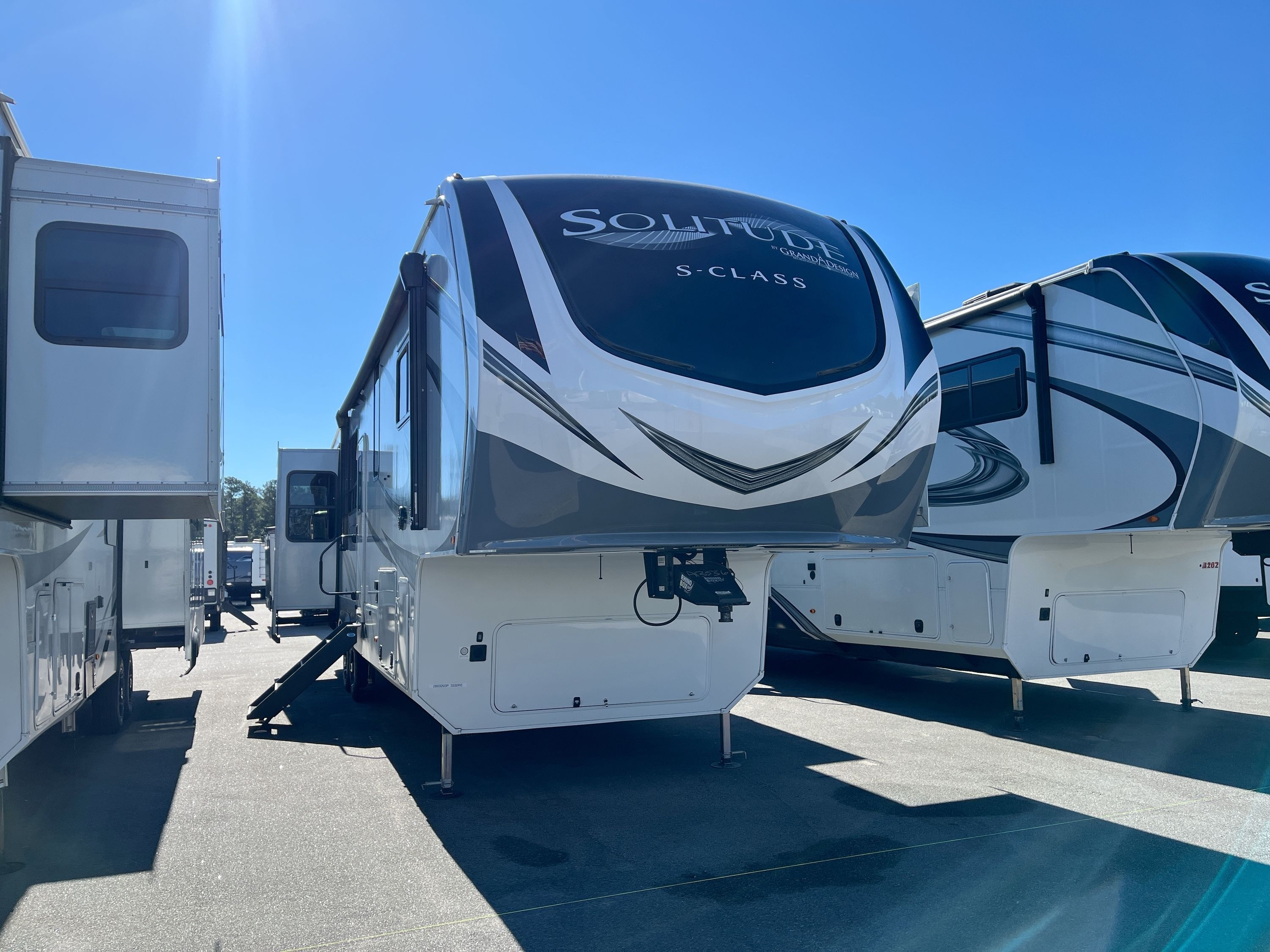 2023 Grand Design SOLITUDE 3330RE in myrtle beach SC