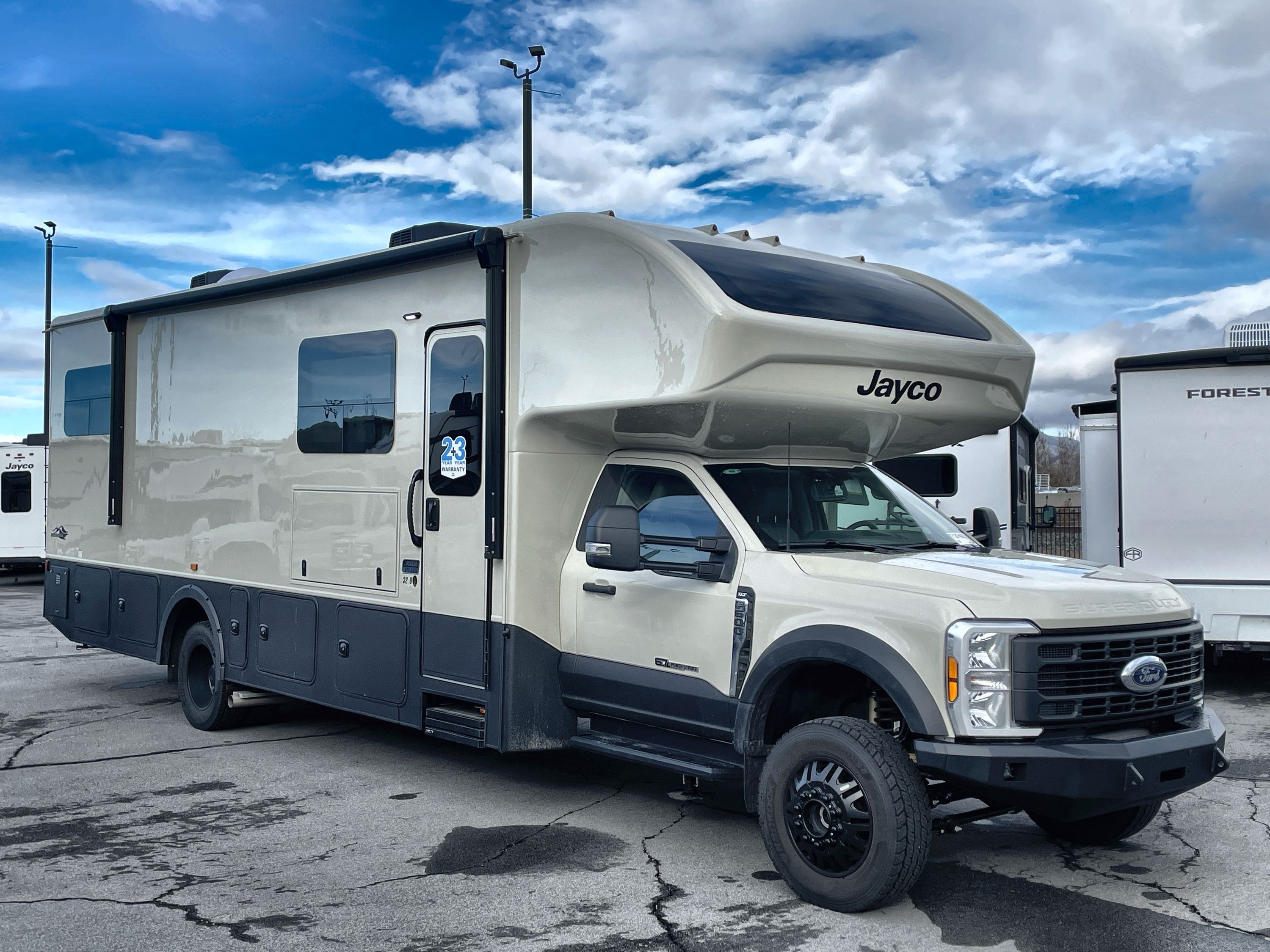 2026 Jayco GREYHAWK XL DESERT EDITION 33F in kaysville UT