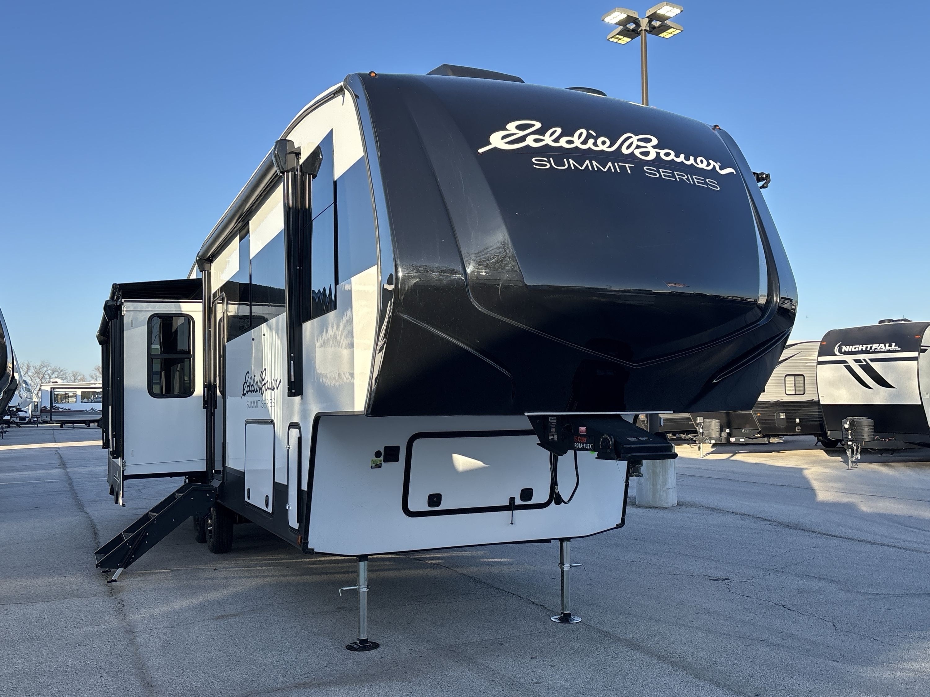 2026 Dutchmen EDDIE BAUER SUMMIT 3210RL in tulsa OK